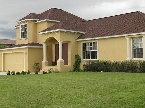 Beautiful 2007 Tri-Level