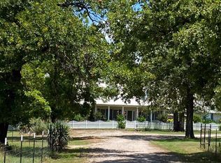 34010 W Devils Den Ln, Tishomingo, OK 73460