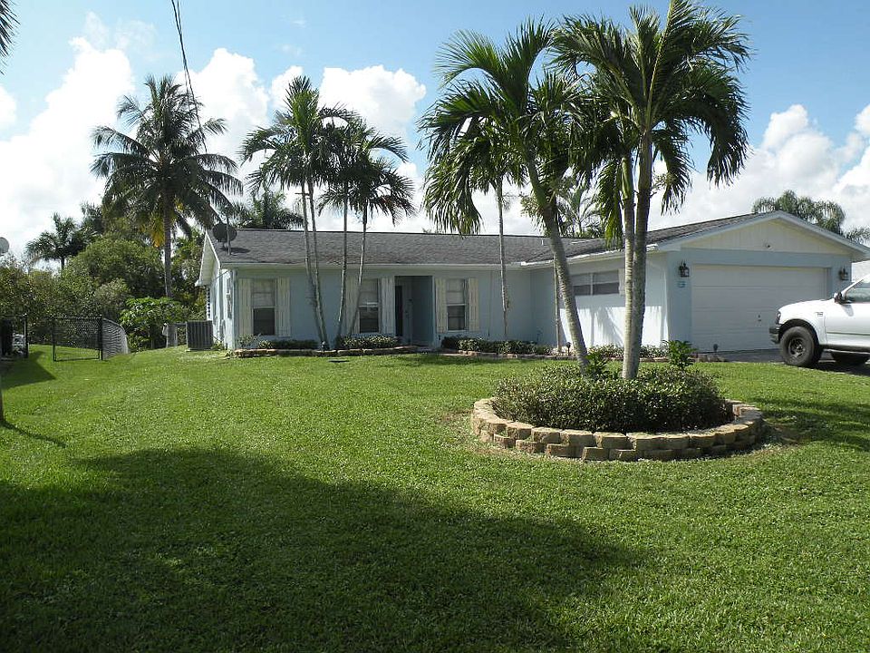 1st image of 302 Holly Ave