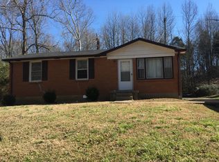 817 E Happy Hollow Dr, Clarksville, TN 37040