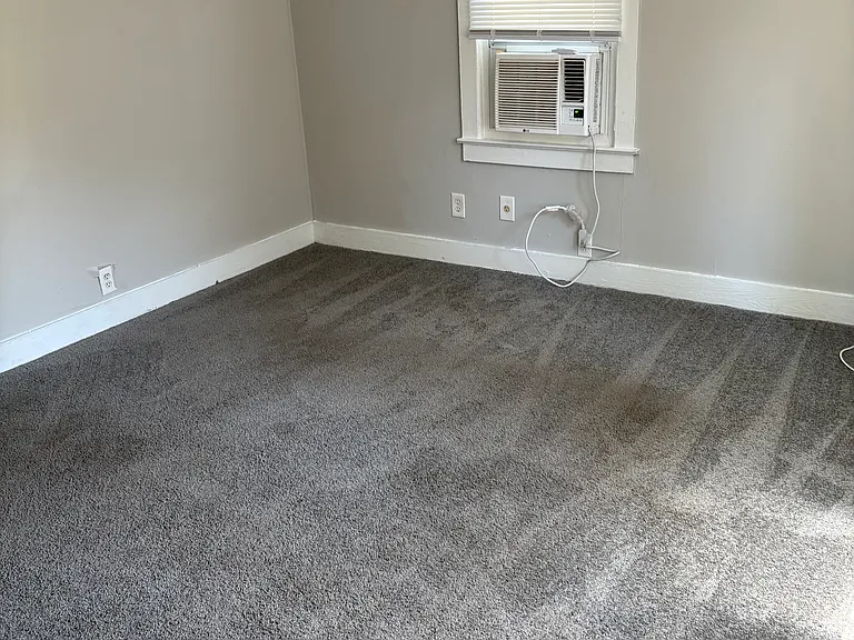 412 Fewell St — Photo 8