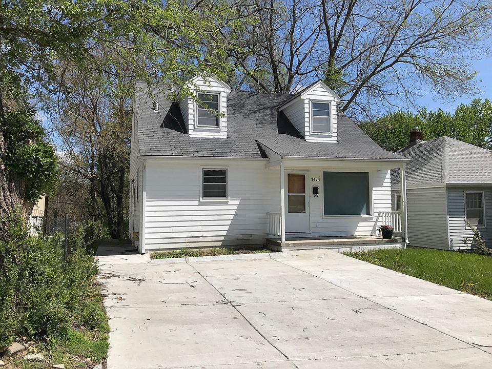 Exterior with new driveway