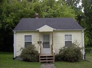218 W Maple Ave, Mocksville, NC 27028