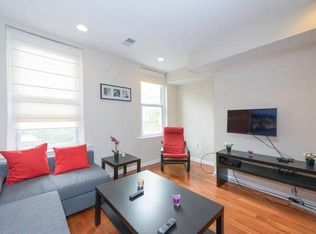 210 S 3rd St FLOOR 3, Philadelphia, PA 19106