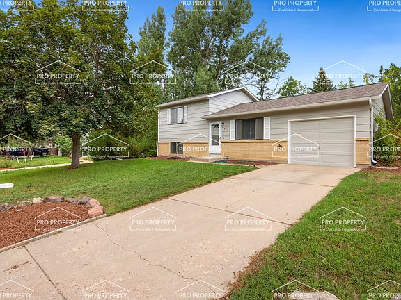 3rd image of 1912 Southdown Ct