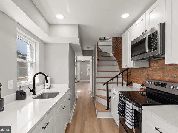 533 S Chapel St, Baltimore, MD 21231