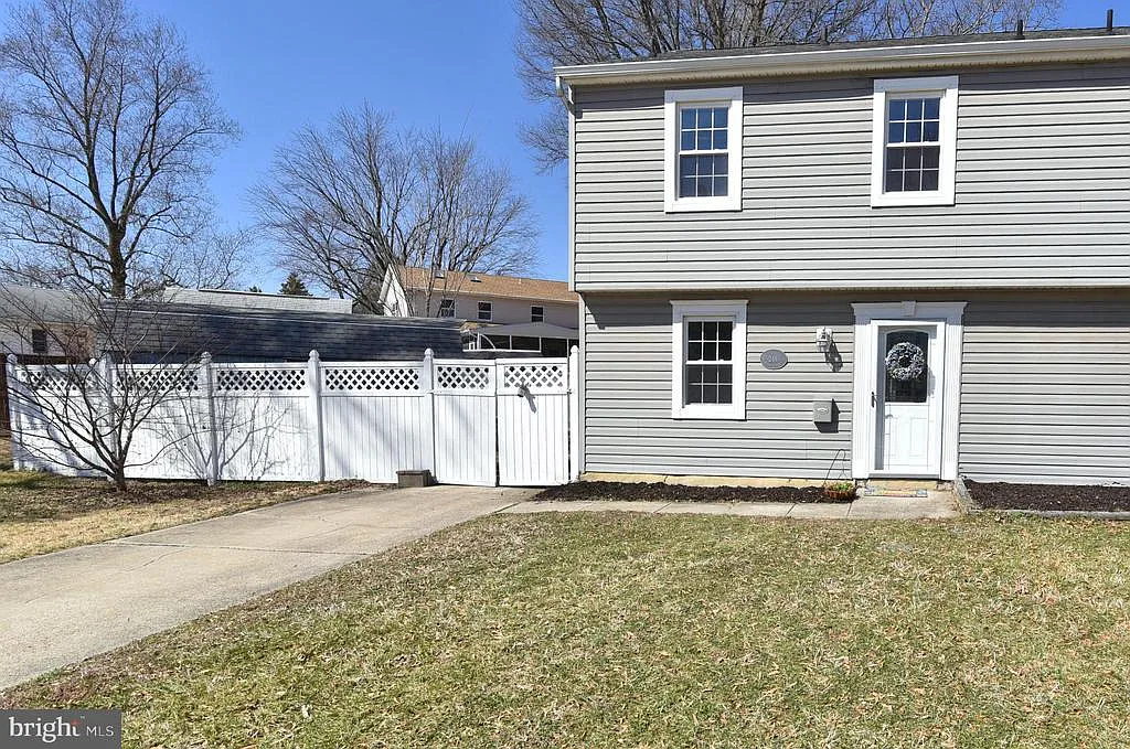 246 Gina Ct photo 1