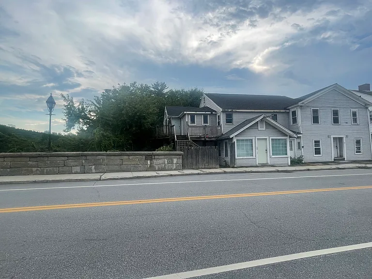 20 Bridge St #1 — Photo 10