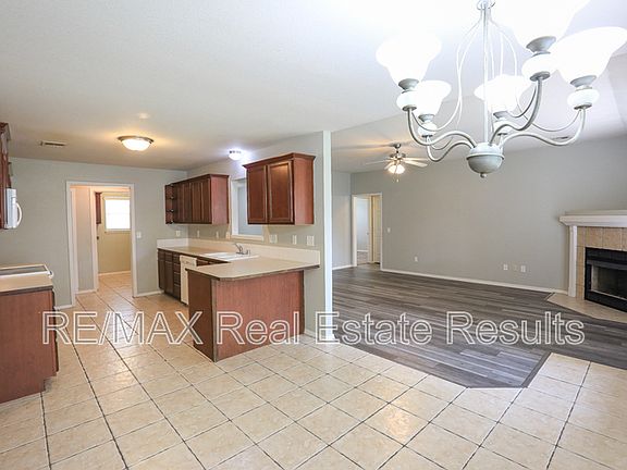 4th image of 1907 Columbus Rd