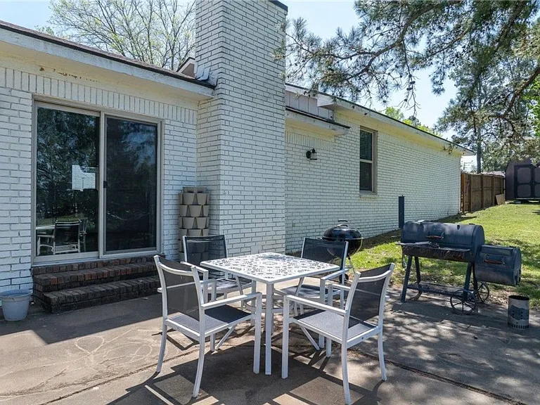 5708 Kenland Rd — Photo 4
