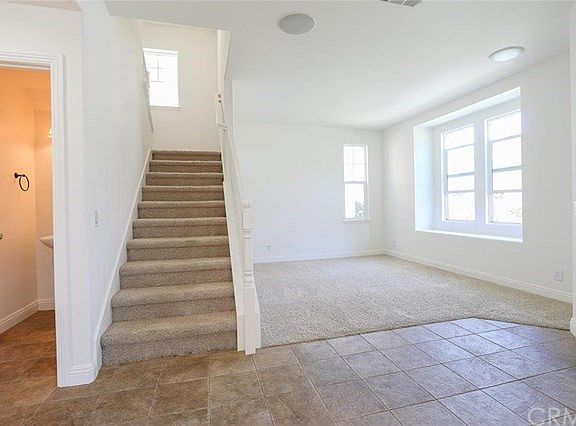 4th image of 8056 Holland Park St