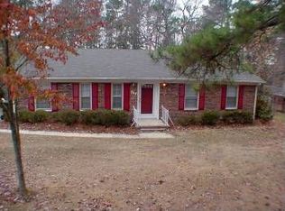 704 Woodclift Dr, Fayetteville, NC 28311