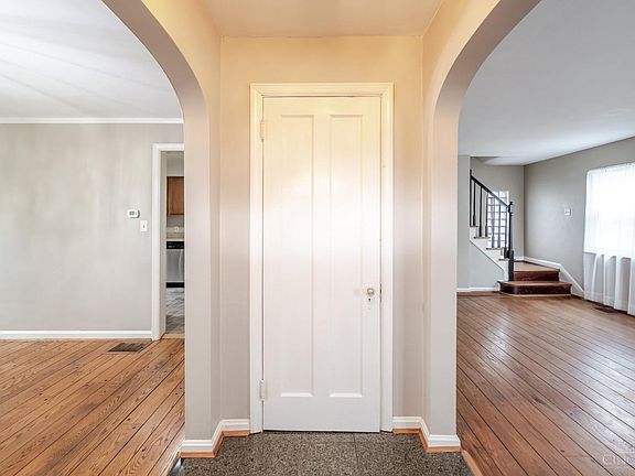 5th image of 2535 Cypress Way