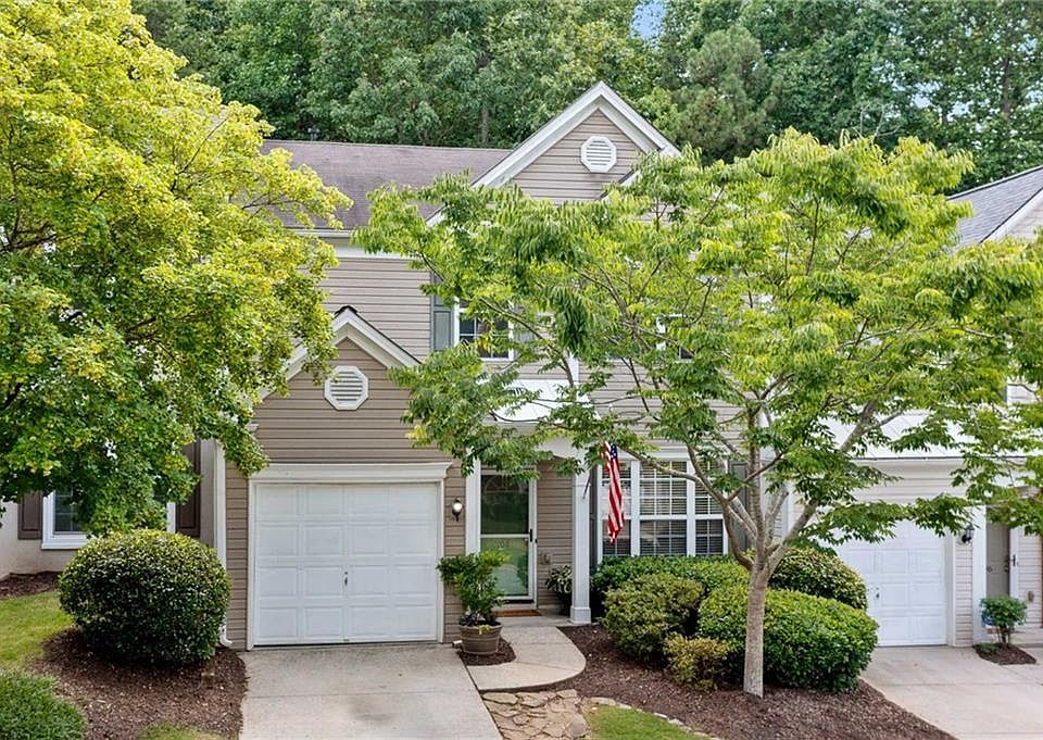 1st image of 108 Kenninghall Dr SE
