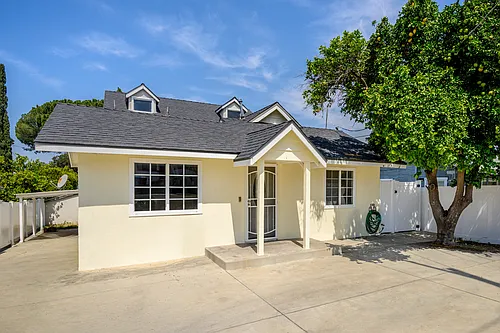 10227 Helendale Ave Photo 1