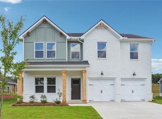 218 Orwell Dr, Social Circle, GA 30025