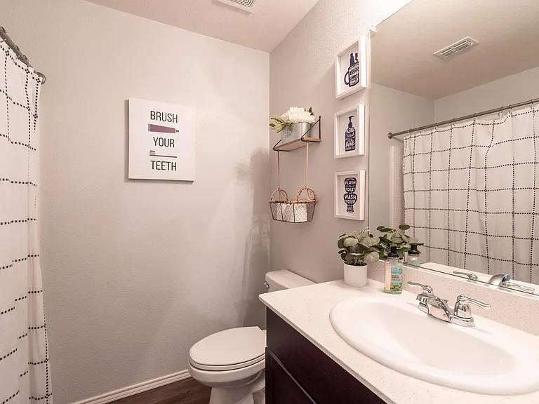 771 Bayonet St — Photo 16