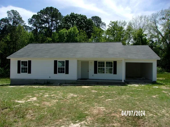 917 Evergreen Ln, Douglas, GA 31533