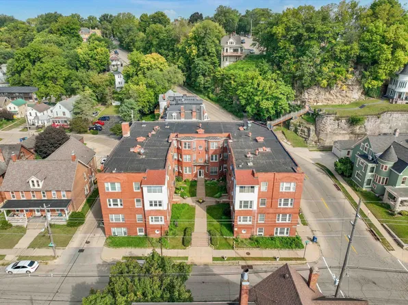 201 W. 17th Street, Dubuque, IA 52001