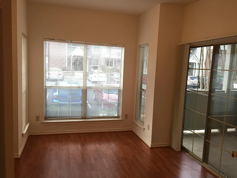 12150 Penderview Ter #1305 — Photo 3