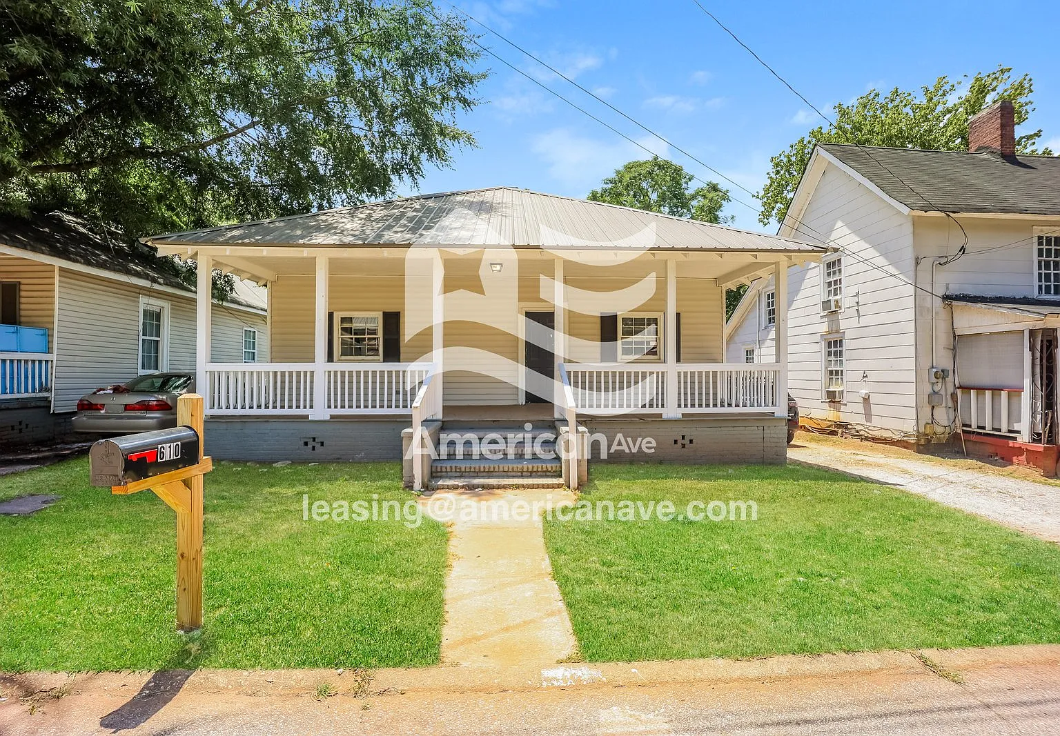3 bed, 1.5 bath, 1420 sqft, $935 — Photo 2
