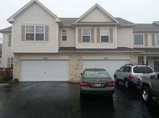 2402 Sunshine Ln, Aurora, IL 60503
