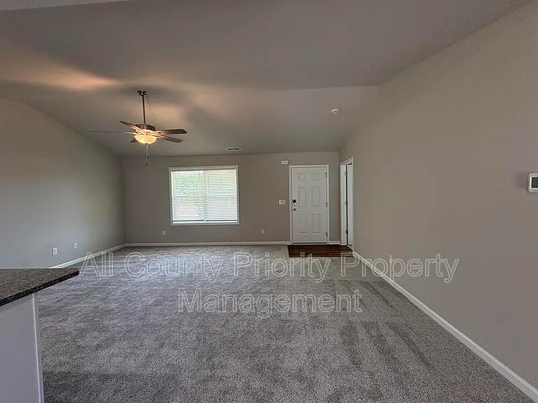 107 Faucette Dr — Photo 3