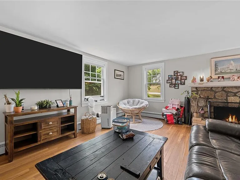 2340 S County Trl — Photo 14
