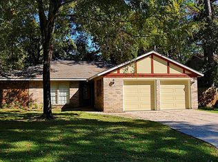 6 N Brook Pebble Ct, Spring, TX 77380