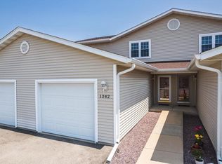 1342 Silver Dr, Baraboo, WI 53913