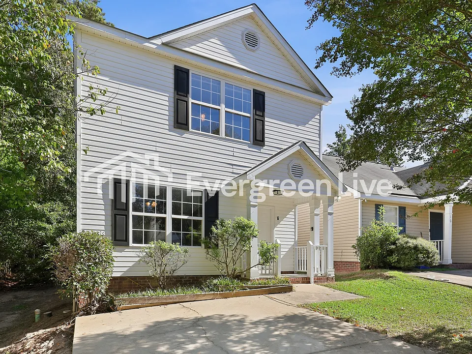 6 Village Ct