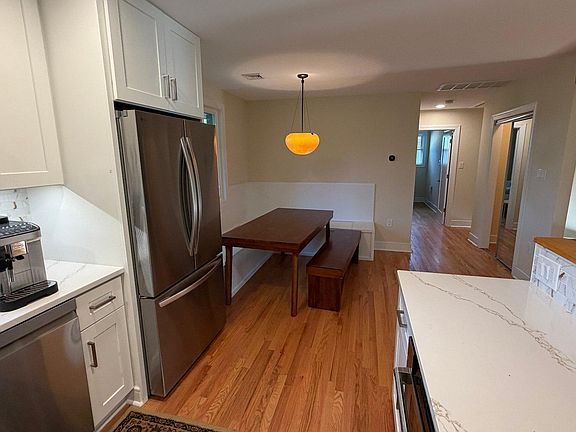 5th image of 4244 Ten Oaks Rd