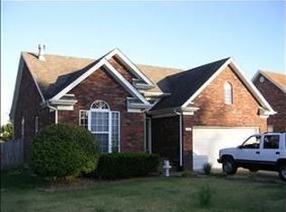 7711 Legler Dr, Louisville, KY