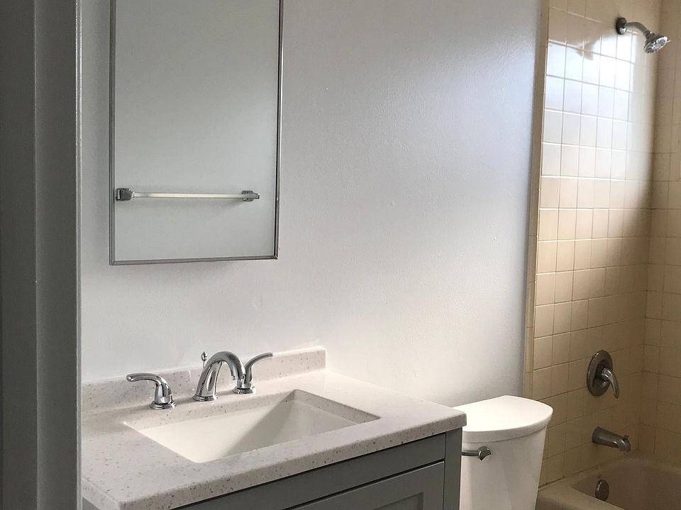 2nd image of 11821 Stuart Dr #8