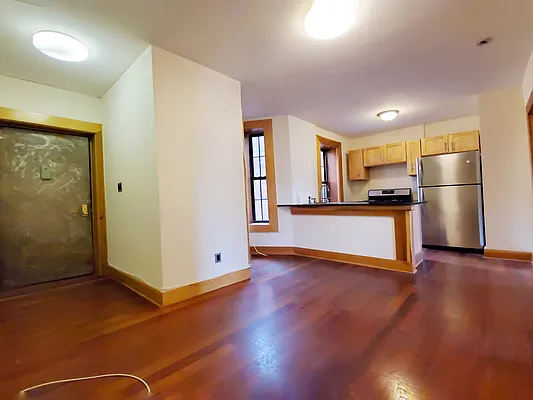 Rented by Rentall Group Inc | media 2