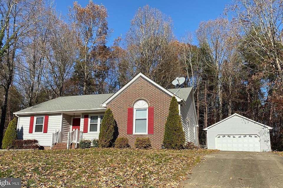 1st image of 11013 Abbey Ln