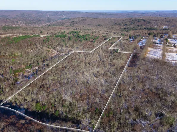 425 Town Hill Road, New Hartford, CT 06057