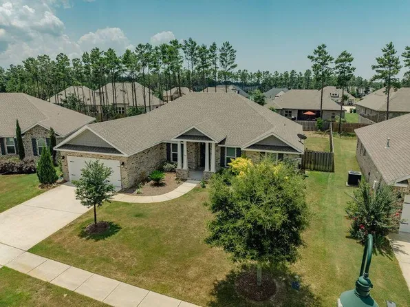 322 Sweet Tea Ln, Freeport, FL 32439