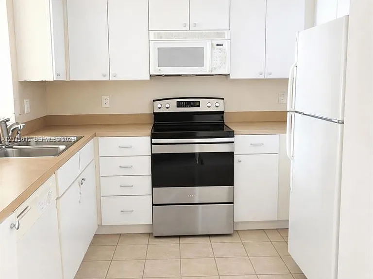 1250 S Miami Ave #1311 — Photo 3