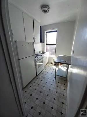 Rented by Highline Residential | media 6