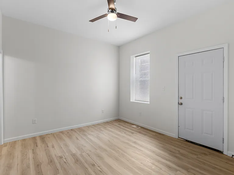 3253 Nebraska Ave #1 — Photo 3