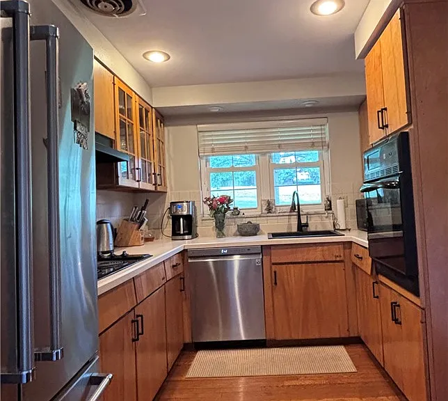 257 Johnston Rd — Photo 3