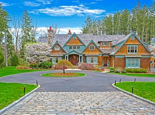 6 Pan Handle Ln, Westport, CT 06880