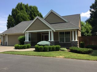 931 SE Larkspur Pl, College Place, WA 99324