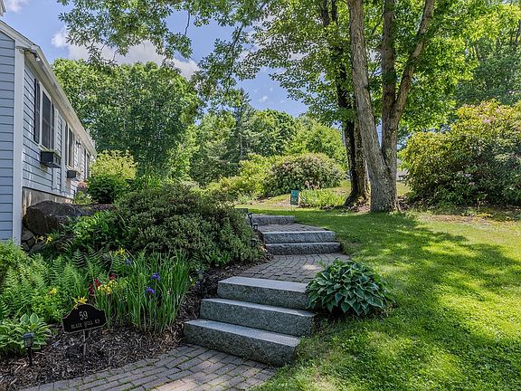 5th image of 59 Blaze Hill Road