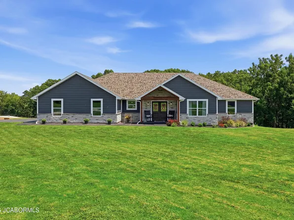 8902 S Rock Creek Ct, Jefferson City, MO 65101