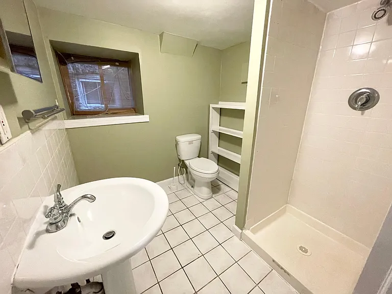 4640 Sansom St #1A — Photo 26