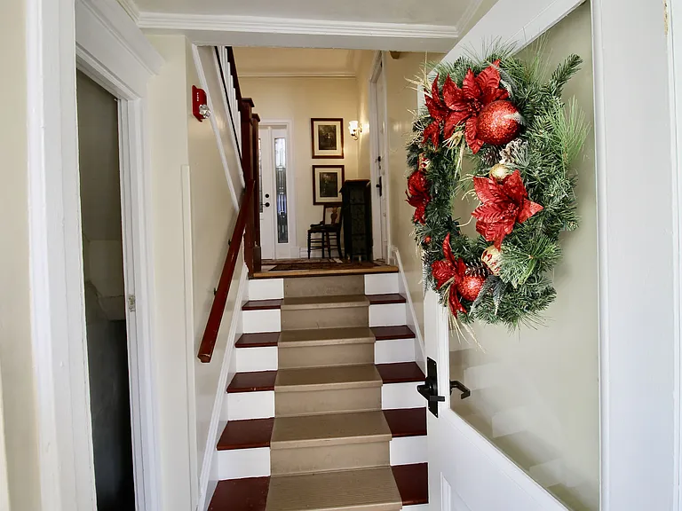 39 N Mountain Ave #5 — Photo 5