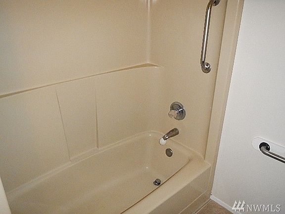 5th image of 3925 3927 80th St E