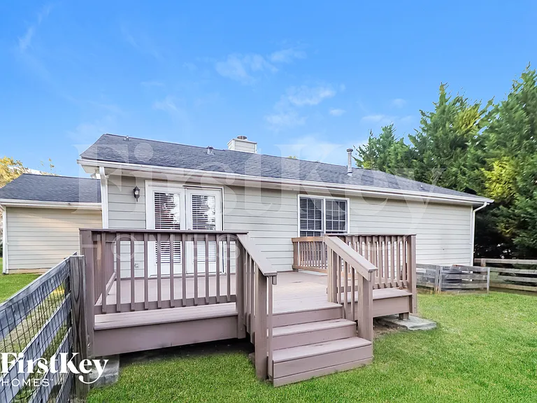 4480 Meadow Trl — Photo 17